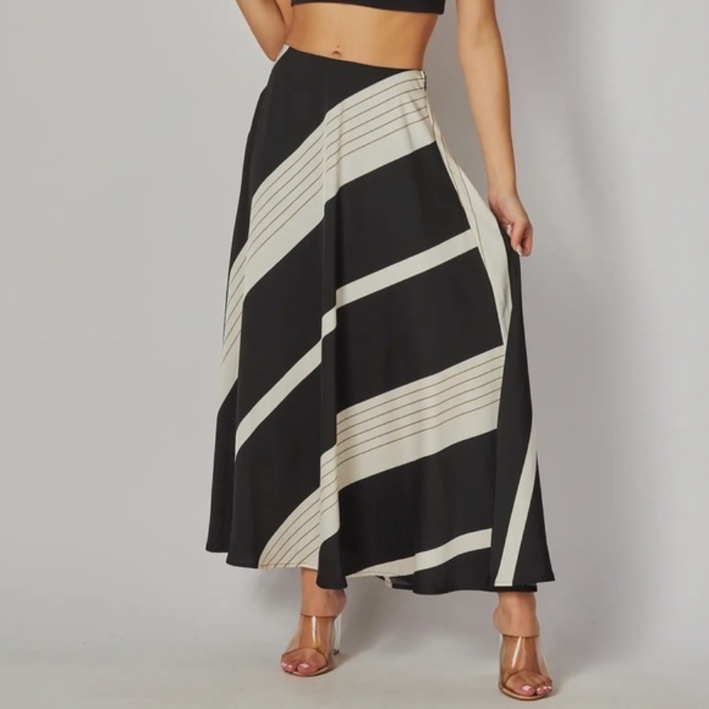 Elegant Black and White Striped Skirt